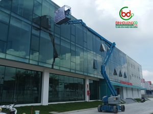 Dịch Vụ Lau Kính Bình Dương Chuyên Nghiệp